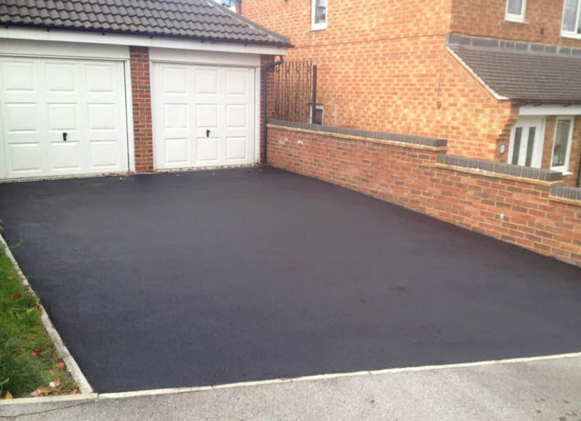 DARK GRAY EXTREME SEAL TARMAC DRIVEWAY PAINT AND SEALER ALL IN ONE